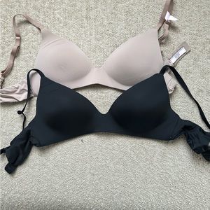 NWT Victoria Secret tshirt bras 32B